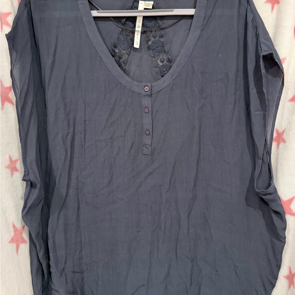 LAUREN CONRAD XL Women’s dark gray V-Neck Button Front Top